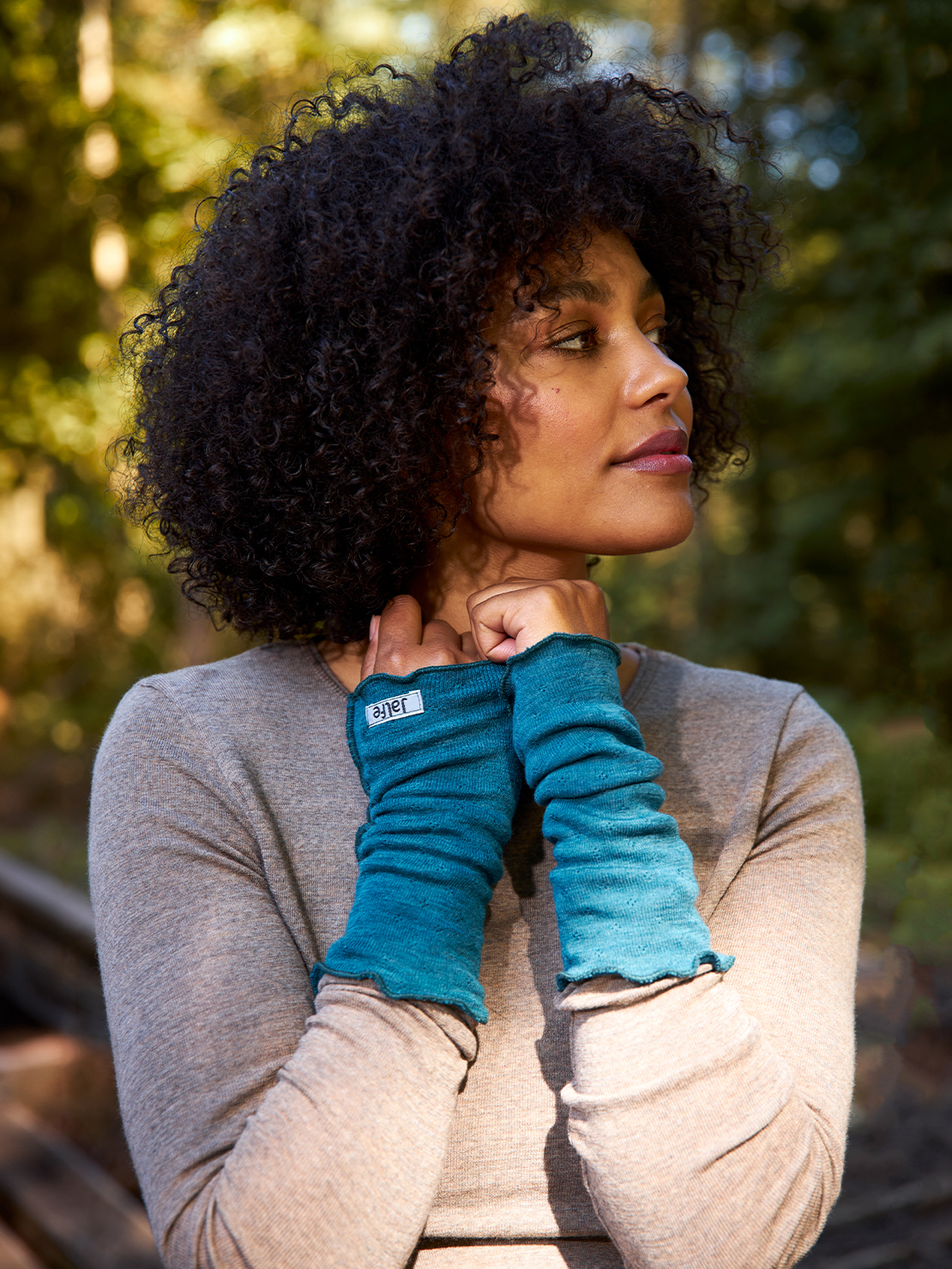 Wrist warmers eyelet merino